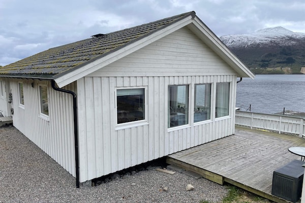 Licht vakantiehuis aan de Kvernesfjorden in Averøy - thumbnail 2