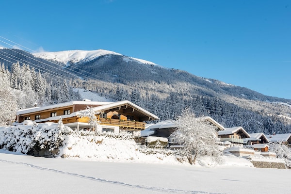 Op 500m van de piste: Ruim appartement in Neukirchen voor 10 personen - thumbnail 5
