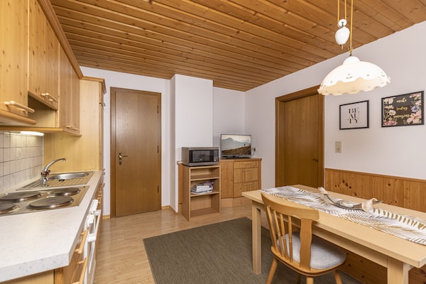 Op 300 m van de piste: sfeervol appartement in Ramsau - thumbnail 4
