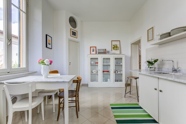 Villa Lazzarino: Elegant familiehuis met tuin op loopafstand van de Scheve Toren - thumbnail 3
