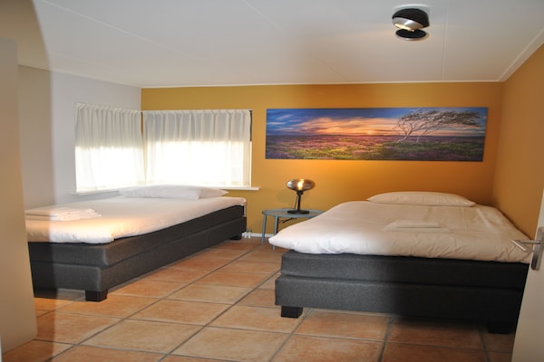 Zilte Bries: luxe bungalow met bubbelbad op rustig Texel - thumbnail 6