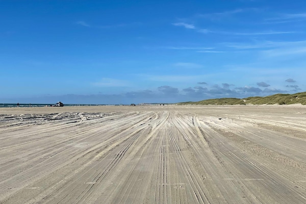 Nieuw ruim vakantiehuis met sauna & whirlpool op 400m van zee in Løkken - thumbnail 5