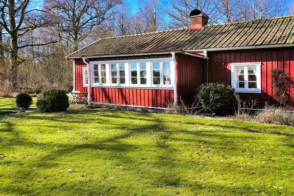 Historisch vakantiehuis aan de golfbaan bij Fjärås Bräcka, 5 personen - thumbnail 5