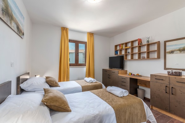 Villa Sarah in Brtonigla: Ruim vakantiehuis met privézwembad voor 7 personen - thumbnail 6