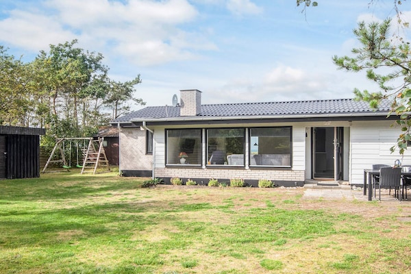 Aan zee: Sfeervol vakantiehuis in Læsø nabij Kongestrand - thumbnail 4