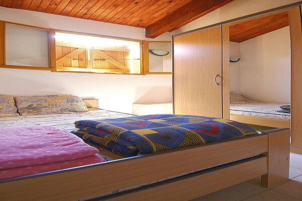 Zonovergoten appartement met zeezicht in Tiuccia, op 350m van het strand - thumbnail 4