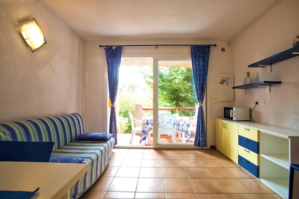 Rustiek appartement voor 6 op groen park, 500m van strand Pinarello - thumbnail 3