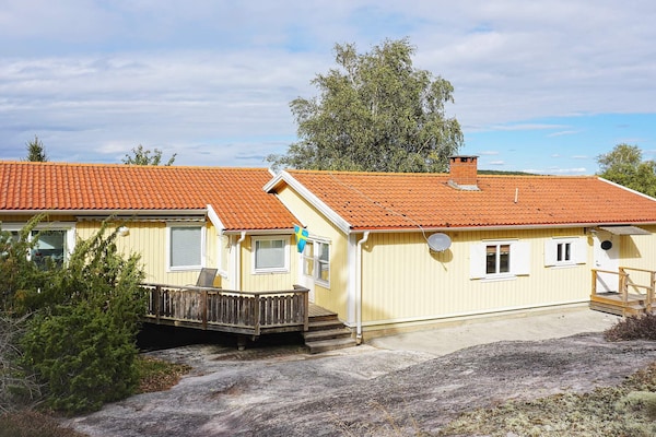 Aan zee: Ruim vakantiehuis in Strömstad voor 8 personen - thumbnail 3