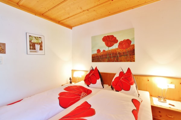 Rustiek appartement in Bramberg met uitzicht op Großvenediger, vlakbij meer - thumbnail 4