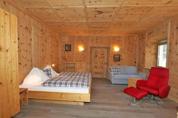 Ruim appartement voor 8 in dorpshart Fügen, vlakbij skilift en thermaalbad - thumbnail 1