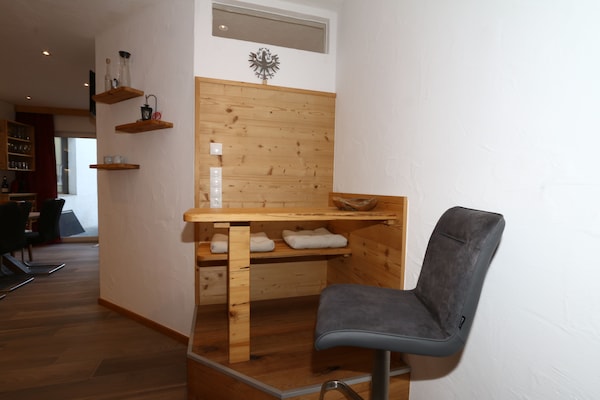 Ruim appartement voor 8 in dorpshart Fügen, vlakbij skilift en thermaalbad - thumbnail 3