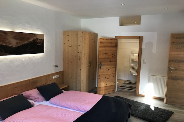 Ruim appartement voor 8 in dorpshart Fügen, vlakbij skilift en thermaalbad - thumbnail 2