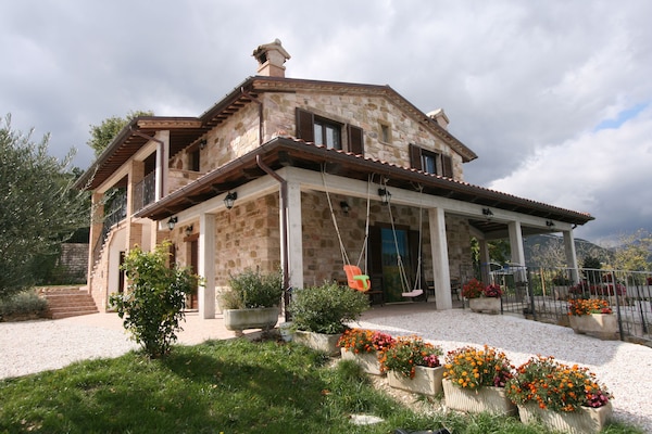 Rustieke villa Raggio di Sole Aurora in Cagli voor 3 personen - thumbnail 3