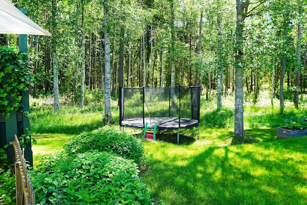 Modern vakantiehuis op Ekerö, 800m van meer en vlakbij golfbaan - thumbnail 6