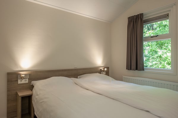 Vrijstaande bungalow op de Veluwe met privétuin en huisdieren welkom - thumbnail 3