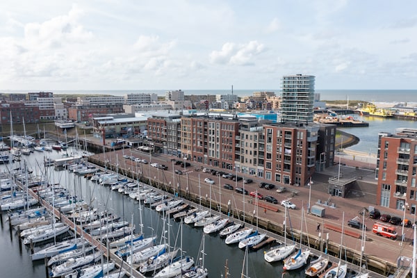 Modern gelijkvloers appartement aan de haven van Scheveningen - thumbnail 6