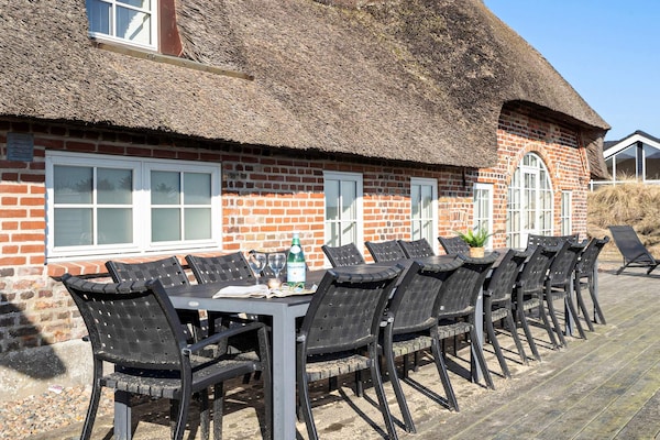 Op 900 m van zee: luxe vakantiehuis in Ringkøbing voor 28 personen - thumbnail 6