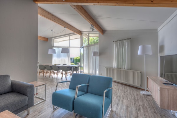 Ruime 10-persoonsbungalow in Hof Domburg, vlakbij strand en zee - thumbnail 6