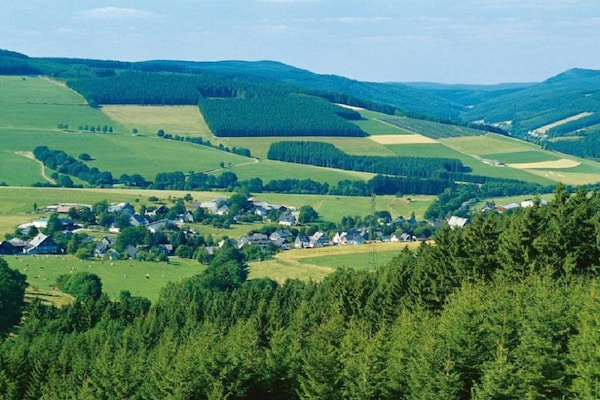 Op 500 m van de piste: modern appartement in centrum Winterberg - thumbnail 6