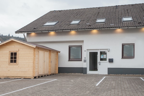 Op 500 m van de piste: modern appartement in centrum Winterberg - thumbnail 3