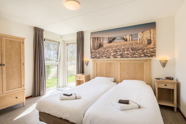 Modern vakantiehuis op Kustpark Texel, 2 km van Noordzee strand - thumbnail 4