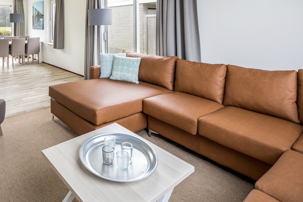 Gerestylede vrijstaande villa op kindvriendelijk vakantiepark, 1 km van strand - thumbnail 4