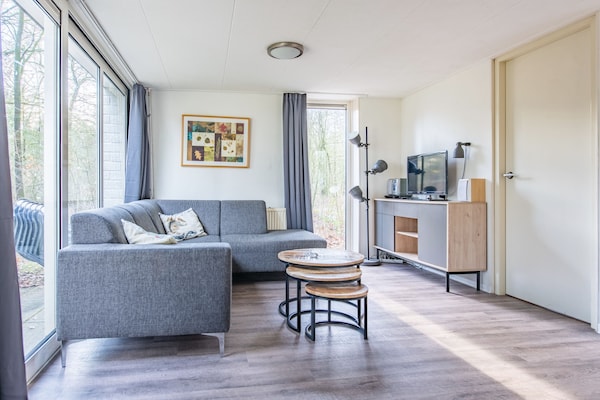 Gereno­veerde familiebungalow op de Veluwe, honden welkom bij Kootwijkerzand - thumbnail 6