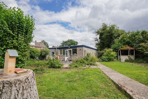 Casa Acacia: sfeervolle bungalow in rustige omgeving van Landgraaf - thumbnail 1