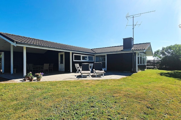 Licht vrijstaand vakantiehuis nabij Gilleleje met weids uitzicht over de velden - thumbnail 3