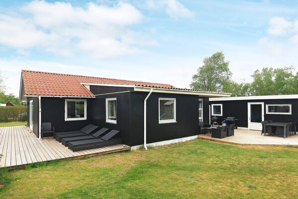 Aan zee: Modern vakantiehuis voor 8 personen in Ålbæk - thumbnail 1