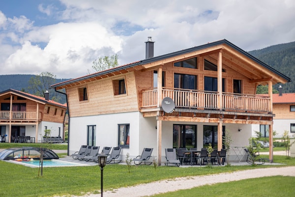 Luxe chalet in Inzell met privézwembad, sauna en Alpenpanorama voor 6 personen - thumbnail 5