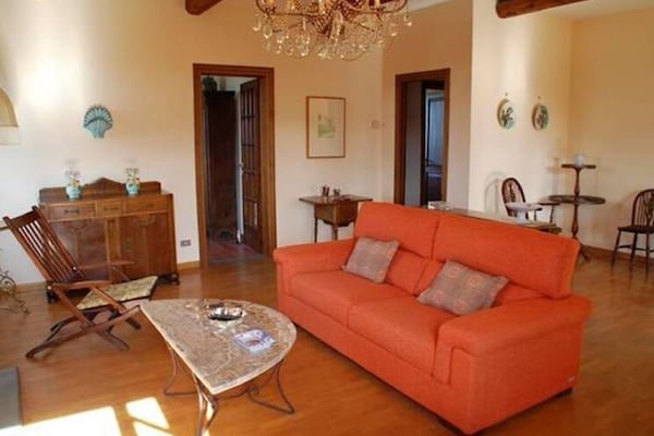 Ruim vakantiehuis Podere Torre in Palaia voor 12 personen - thumbnail 3
