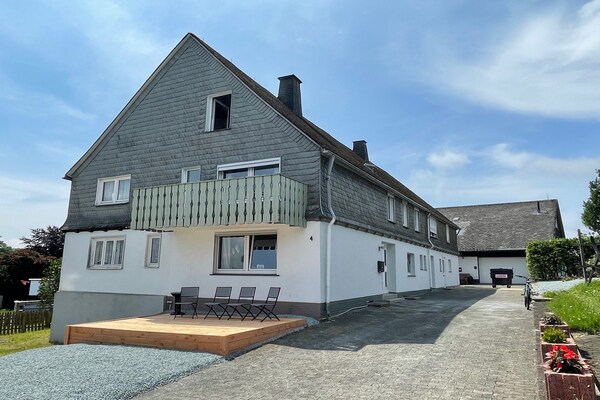 Rustiek appartement aan de golfbaan, op 280m van de piste - thumbnail 1