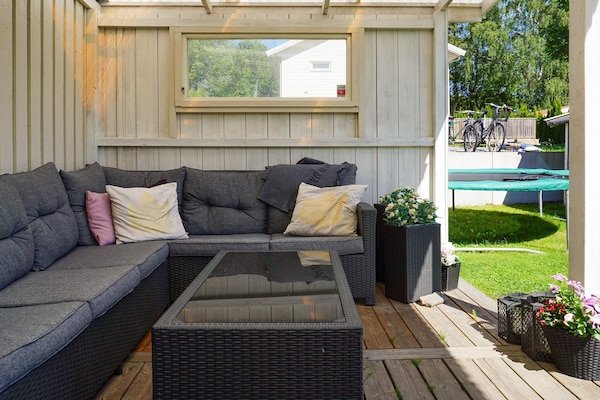 Ruime villa bij Stockholm: 9 pers., golf, zee & meer op loopafstand - thumbnail 5