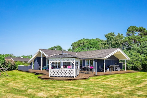 Luxe vakantiehuis met whirlpool op 400m van Balka Strand, Bornholm - thumbnail 2
