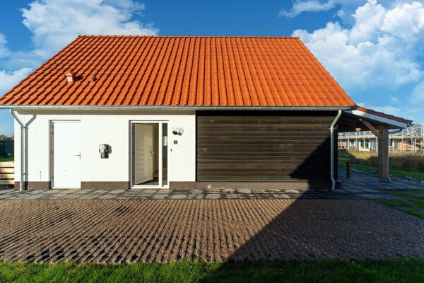Stijlvol vakantiehuis De Smient: luxe, rust en hondvriendelijk strand op 450m - thumbnail 6