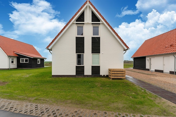 De Wulp: comfortabel vakantiehuis aan de Oosterschelde, 300m van strand - thumbnail 1