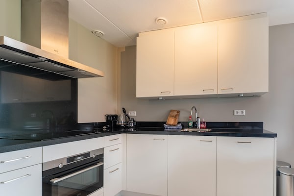 Ruim vakantiehuis De Kluut in Scherpenisse met tuin, 300m van strand - thumbnail 4