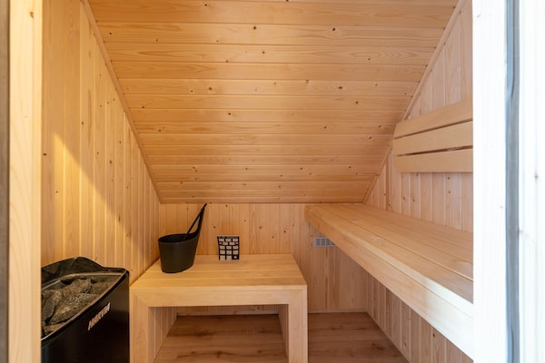 Ruim vakantiehuis De Kluut in Scherpenisse met tuin, 300m van strand - thumbnail 6