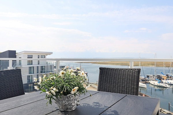 Aan zee: Luxe penthouse appartement in Wendtorf voor 6 personen - thumbnail 1