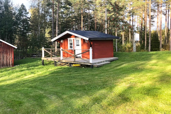 Rustiek vakantiehuis voor 8 personen aan de golfbaan in Dals-Långed - thumbnail 3