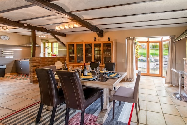 Op 700m van centrum Vielsalm: ruim vakantiehuis met wellness - thumbnail 3