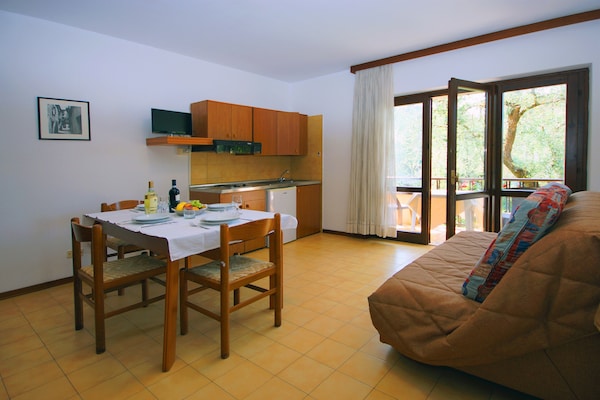 Centraal gelegen appartement in Malcesine nabij het Gardameer - thumbnail 5