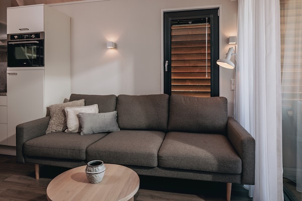 Tiny house aan zee op luxe resort in Nieuwvliet-Bad - thumbnail 3