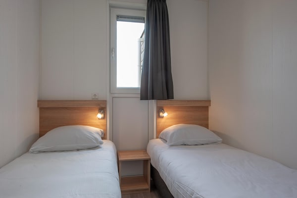 Luxe vrijstaande lodge aan de Zeeuwse kust voor 6 personen - thumbnail 6