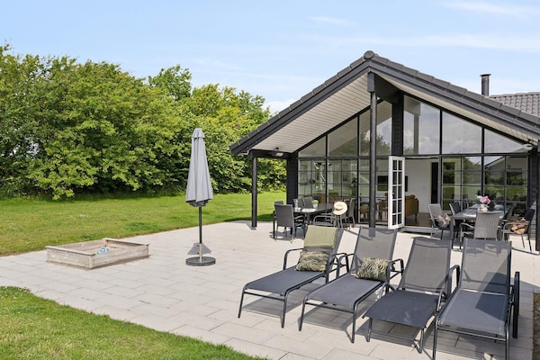 Luxe vakantiehuis voor 18 personen met zwembad en wellness in Mommark, 600m van zee - thumbnail 2