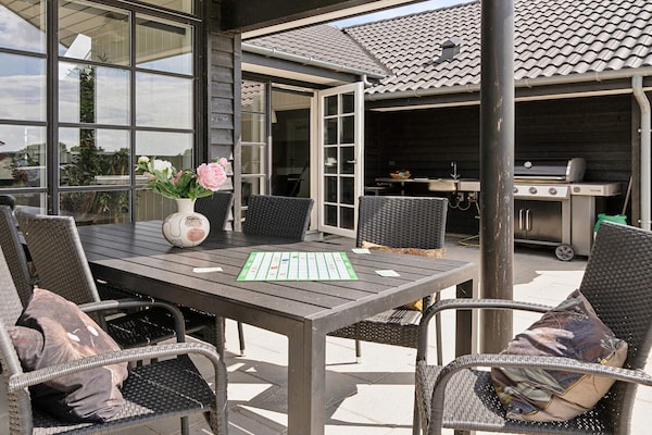 Luxe vakantiehuis voor 18 personen met zwembad en wellness in Mommark, 600m van zee - thumbnail 3