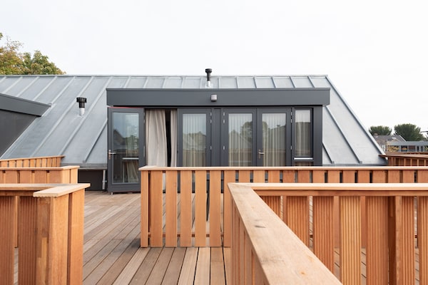 Appartement in hartje Renesse met infraroodsauna en balkon - thumbnail 1