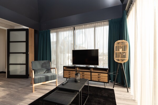Chique appartement in hartje Renesse met balkon en infrarood sauna - thumbnail 6