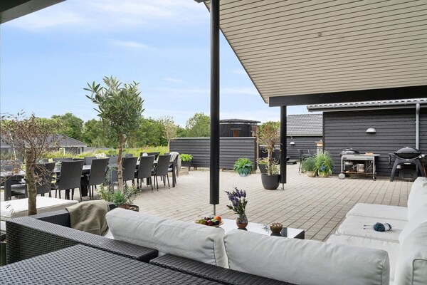 Luxe vakantiehuis met privézwembad in Jægerspris voor 16 personen - thumbnail 3